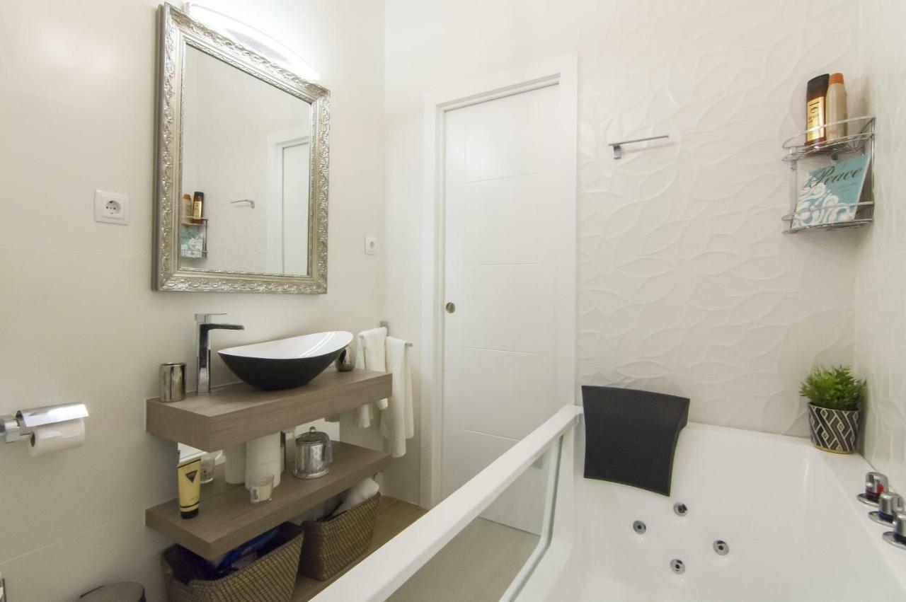 מדריד Sol Luxury Suites מראה חיצוני תמונה